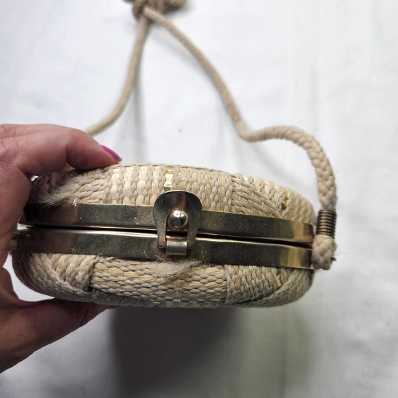 Vintage Italian Round Shoulder Bag Woven Rope Design Hinged - Picture 5 of 8